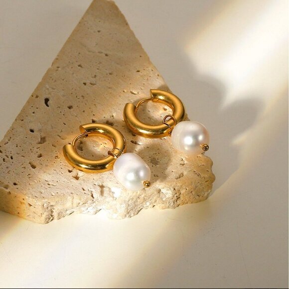 Fresh Water Pearl Drop Earrings, Charm and Trendy Gold Plated Earrings - Picture 3 of 7